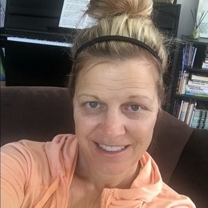 Meet your Posher, Dara